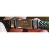 Bratara neagra barbati impletita cu placuta metalica gravata cu textul tau.