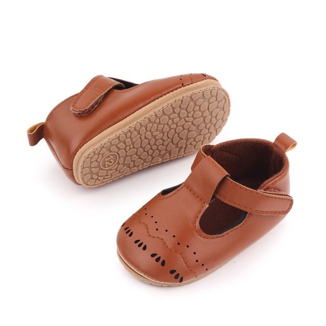 Pantofi maro pentru fetite - Lolyta (Marime Disponibila: 3-6 luni (Marimea 18