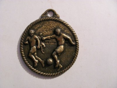 CY - Medalie Spania fotbal &amp;quot;Colegio Augustiniano&amp;quot; bronz semnata Cebrian foto