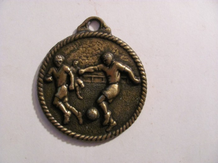 CY - Medalie Spania fotbal &quot;Colegio Augustiniano&quot; bronz semnata Cebrian