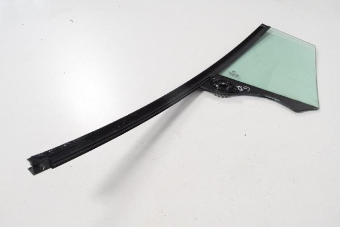 Geam lateral dreapta spate BMW 5 Gran Turismo F07 2015 OEM: Hatchback | 10591198