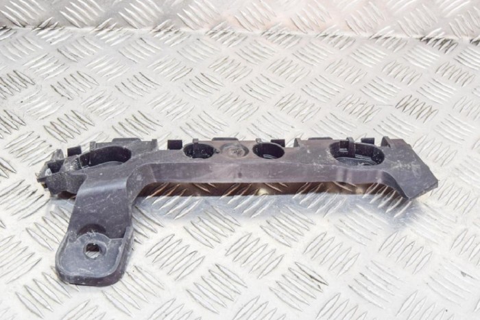 Suport bara de protecție st&acirc;nga spate FORD FIESTA VII 2018 OEM: H1BB-17A882-A1 11616880