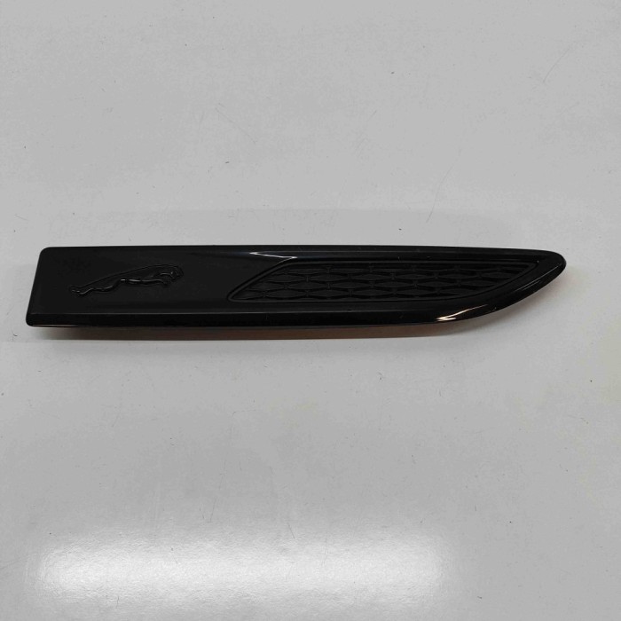 Emblema aripa dreapta JAGUAR F-PACE X761 2022 OEM: MX83-280B10-A,MX83-280B10-B | 31656498