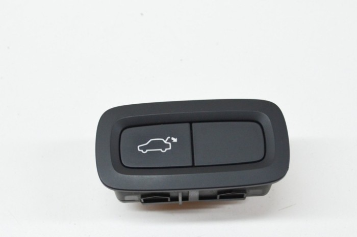 Comutator deschidere haion VOLVO XC40 536 2021 OEM: 31674800 15432719