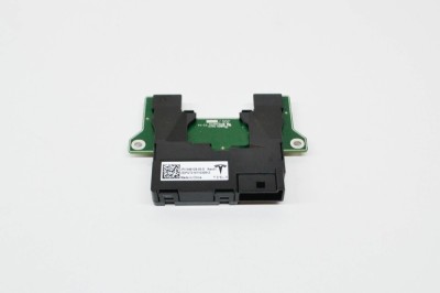USB TESLA MODEL 3 2021 OEM: 1546129-00-D,1546129-61-D 15442361 foto
