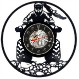 Ceas de perete decorativ realizat din disc de vinil, Model ATV Off-Road Frontal, Pilot Quad, Vultur in Zbor, Cadran Skeleton, Negru, 30 cm