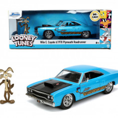 LOONEY TUNES ROAD RUNNER SET MASINUTA METALICA 1970 PLYMOUTH SCARA 1:24 SI FIGURINA WILE E COYOTE SuperHeroes ToysZone