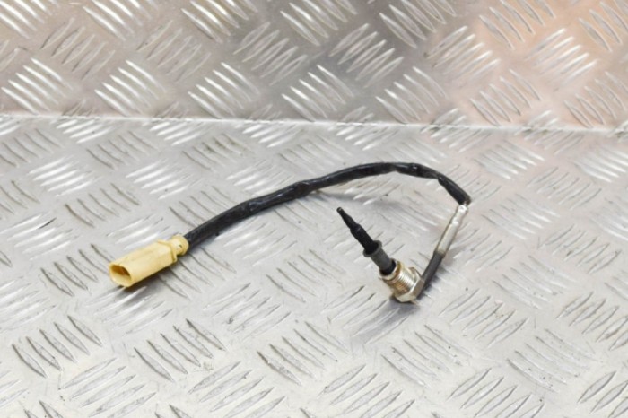 Senzor de temperatură gaze de eșapament PORSCHE CAYENNE 92A 2017 OEM: 7P5906088F | 11534251
