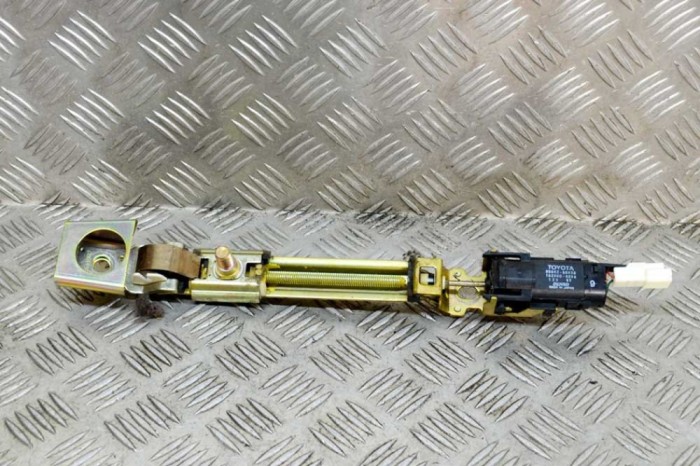 Reglaj &icirc;nălțime centura dreapta față LEXUS LS _F2_ 1998 OEM: 85642-50030,162000-4094 14244000