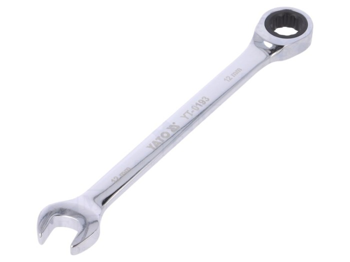 Cheie combinată cu piedică 12mm