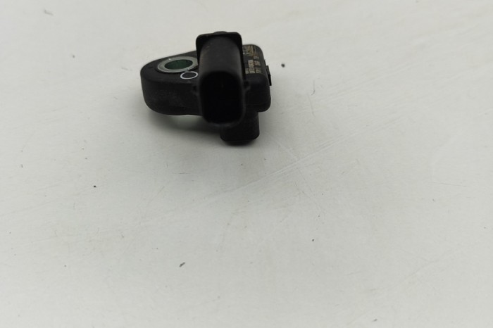 Senzor de impact st&acirc;nga spate VW PASSAT Variant B8 3G5 2017 OEM: 3Q0959351A 30752313