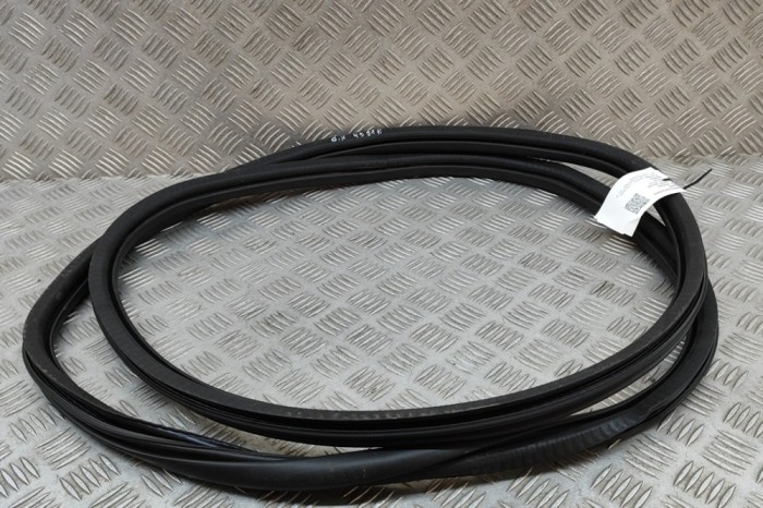Garnitura ușă st&acirc;nga spate CITRO&Euml;N C5 AIRCROSS 2021 OEM: 9816902580 | 26823650