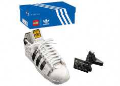 LEGO Creator Expert - Adidas Originals Superstar, 731 piese foto