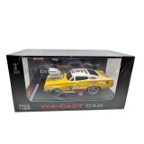Macheta Dodge Charger 1966 1:64 replica metal anvelope cauciuc detalii motor galben