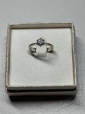 INEL AUR alb 18K + 1 Diamant = 0.55ct - VVS1- Solitaire - De Logodna !