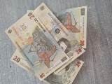 4 bucăți de bacnotă 20 lei