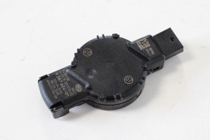 Senzor de ploaie BMW 4 Cabrio F33, F83 2015 OEM: 9387624 10013272