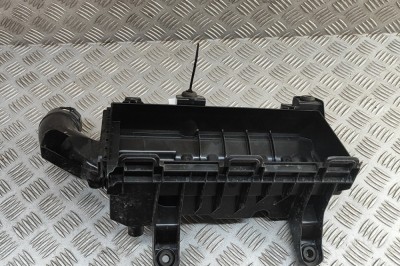 Carcasa filtru de aer (partea inferioară) JEEP Avenger J2 2025 OEM: 9845151280 | 31935845 foto