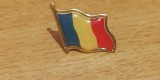 QW9 N3 31 - insigna - steag - Romania - tricolorul, Romania de la 1950