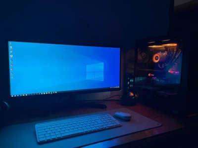 Vand sistem complet pentru gaming, proiectare 3D si randare foto