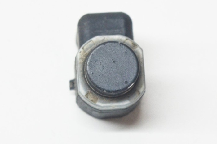 Senzor de parcare spate LAND ROVER RANGE ROVER IV L405 2017 OEM: 304195,9G92-15K859-EA 13332729