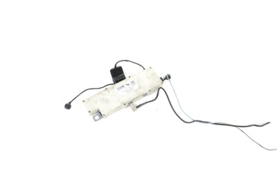 Amplificator de antena JAGUAR S-TYPE X200 2004 OEM: 2R83-18C847-BC 11162882 foto