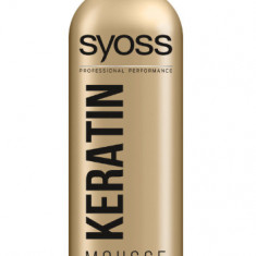 Spuma de par Syoss Keratin Style Perfection pentru fixare puternica, 250 ml