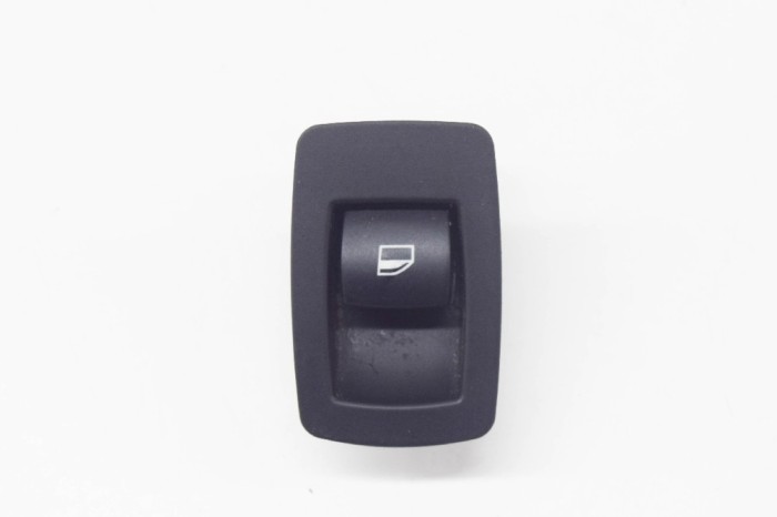 Buton geam ușă dreapta față BMW X5 E70 2012 OEM: 15939900,6945874 11640948