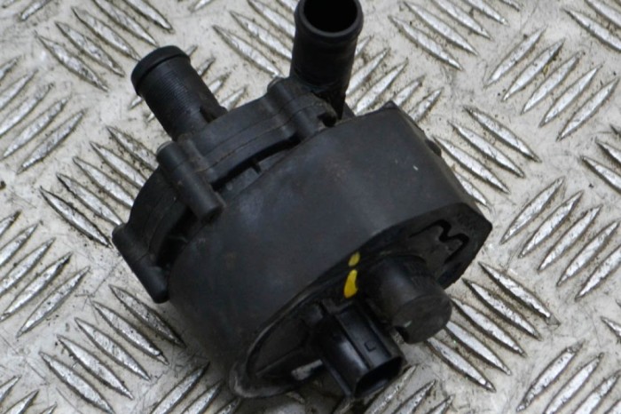Pompa de apa auxiliara TESLA MODEL S 2012 OEM: 17045A1538KH,1037327-00-F 13124236