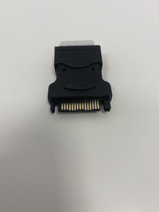 Adaptor alimentare HDD/SSD SATA 15pin - 4pin AMP (506)