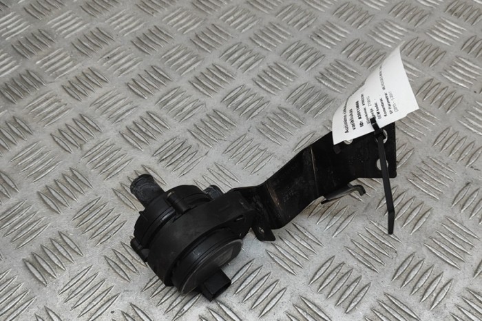 Pompa de apa auxiliara MERCEDES-BENZ E W213 2017 OEM: A2118350028 30114668