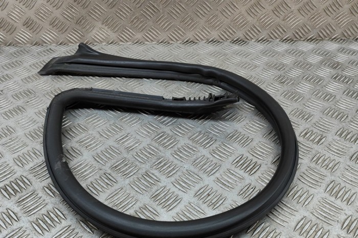 Garnitura ușă dreapta față TOYOTA GT 86 Coupe ZN6_ 2012 OEM: 63521-CA000 | 25345099