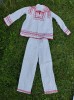 Costum popular national barbatesc, marime de copil / baiat, brodat cu cusatura de mana cu ata rosie, in cruciulita