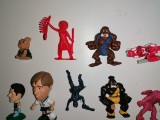 LOT 16 FIGURINE INDIAN COWBOY FOTBALIST ETC...