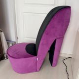 Scaun in forma de pantof