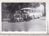 Bnk foto Excursionisti langa autocar TV 2, Alb-Negru, Romania de la 1950, Transporturi