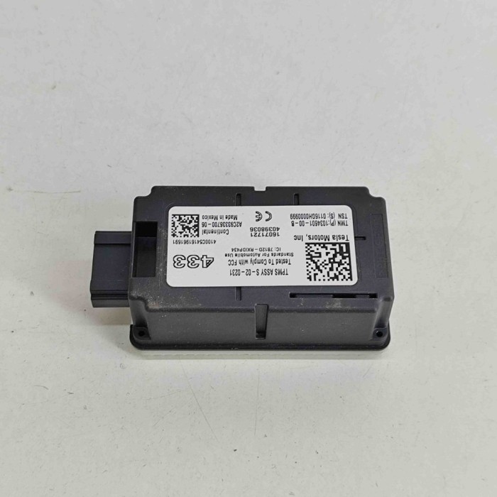 Modul de control presiune anvelope TESLA MODEL X 2016 OEM: 1034601-00-B 27213203