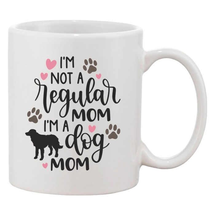 Cana alba personalizata &#039;I&#039;m not a regular mom I&#039;m a dog mom&#039;, INOVATIX&reg;. 330ml