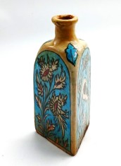 ceramica antica Persana sec XVII - XIX QAJAR stil Iznik forma trunghiulara motive florale + pasari 20 cm Iran faianta glazurata policrom foto