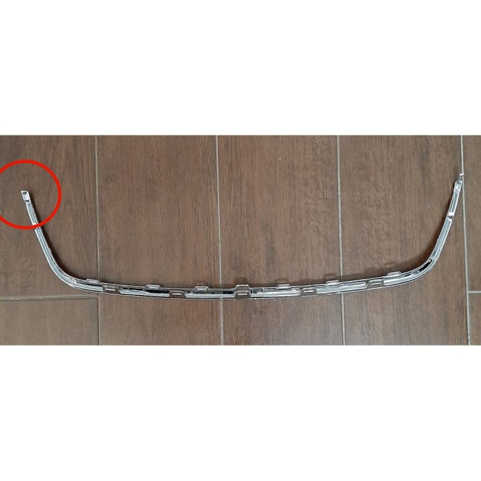 Ornament grila masca fata Skoda Fabia 2 5j 03.2007-04.2010, Roomster/Praktik 2006-2010, parte montare centrala, cromata, 691505-1, Aftermarket CLEMA