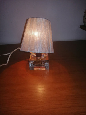 Lampa de masa veioza baza sticla transparenta de cristal abajur textil Suedia foto