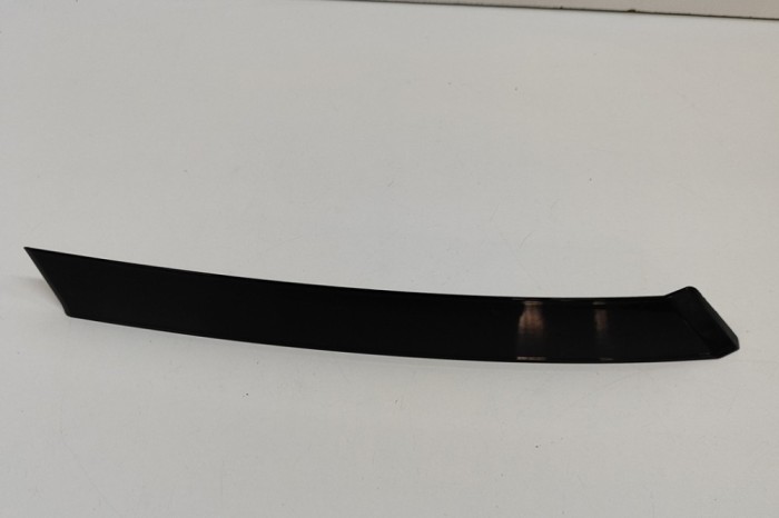 Ornament vertical ușă st&acirc;nga spate VOLVO XC40 536 2024 OEM: 31463684,31463686 28793007