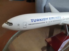 Macheta uriașă de avion Turkish Airlines | Decoratie frumoasa foto