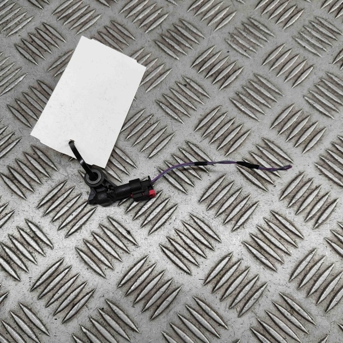 Senzor de impact st&acirc;nga față TESLA MODEL Y 2024 OEM: 1036761-00-B | 30760845