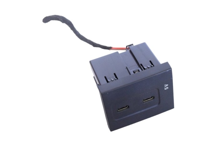 USB MERCEDES-BENZ A W177 2019 OEM: A2478200301 25444993