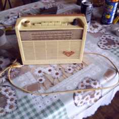 Spatz Baby Typ 6102 TR Radio vechi functional An 1962