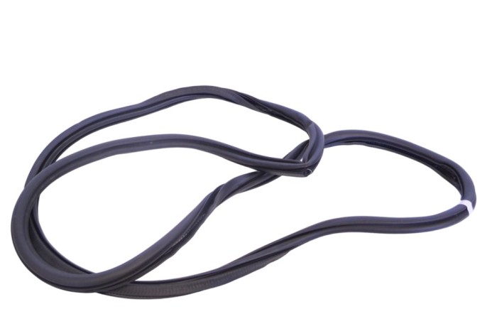 Garnitura ușă st&acirc;nga față PORSCHE CAYENNE 9Y0/9Y3 2020 OEM: 9Y3831721 | 17994932