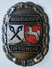 I.134 INSIGNA GERMANIA NIEDERSACHSEN TIR PUSCA LUFTGEWEHR h30mm email foto