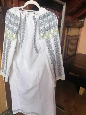 Ie veche 120 ani foto