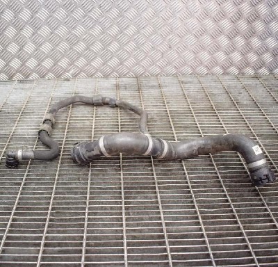 Furtun radiator răcire dreapta BMW 2 Coupe F22, F87 2017 OEM: 8662832 10011776 foto
